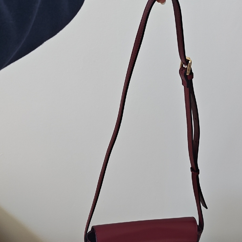 Leo et Violette Burgundy Shoulder Bag - Picture 6 of 7